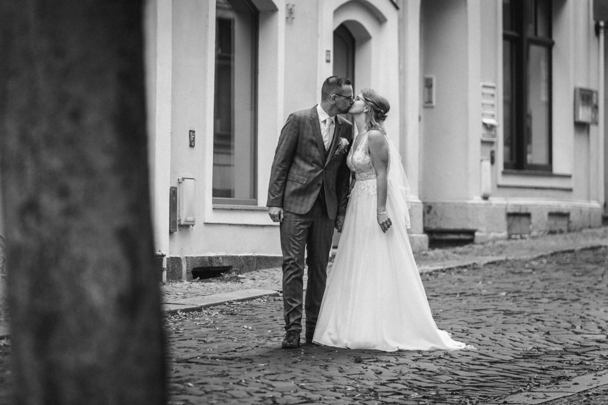 Linda und Robert beim Paarshooting in der Löbauer Altstadt