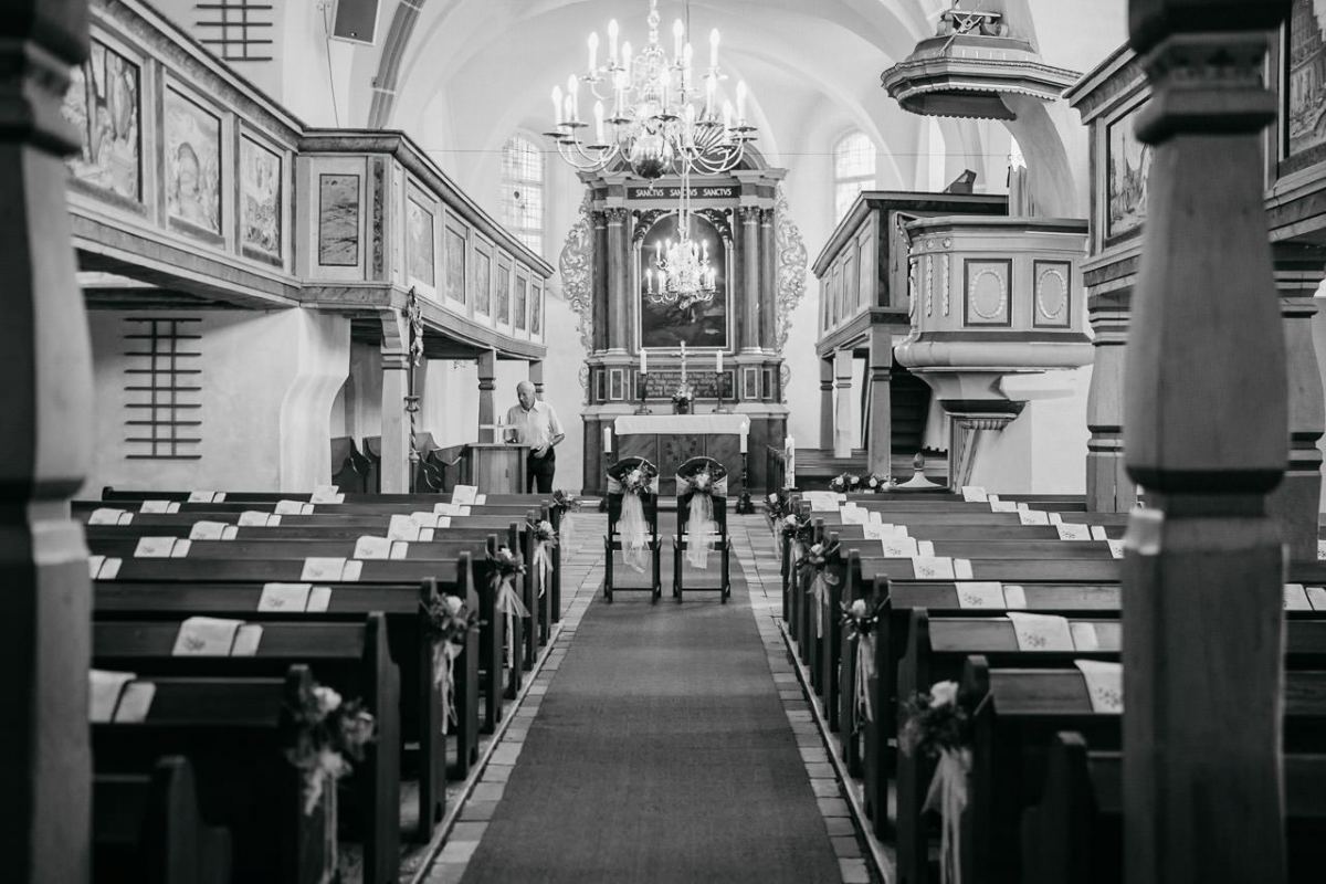 Innenansicht der Kirche in Mittelherwigsdorf