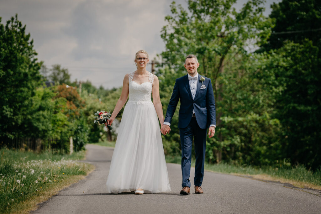 Claudia und Alexander bei ihrem Paarshooting zwischen Zittau und dem Isergebirge